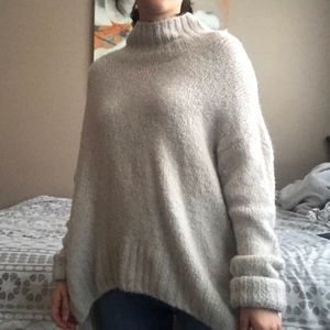 Oversized Turtle Neck